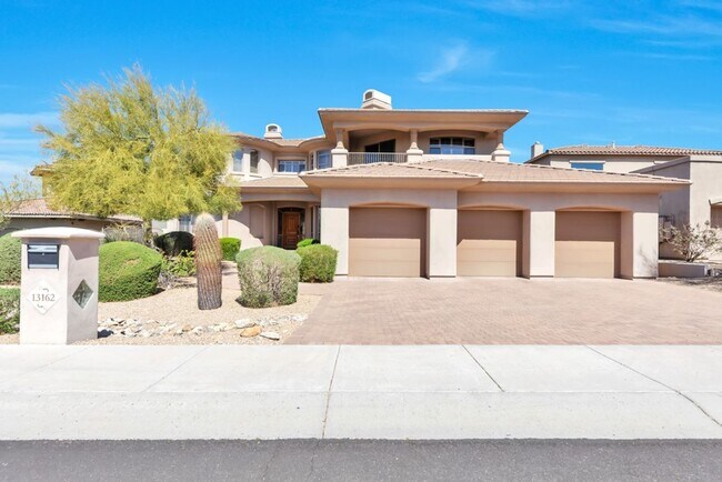 Building Photo - Relax by Pool with Mountain Views, Private...