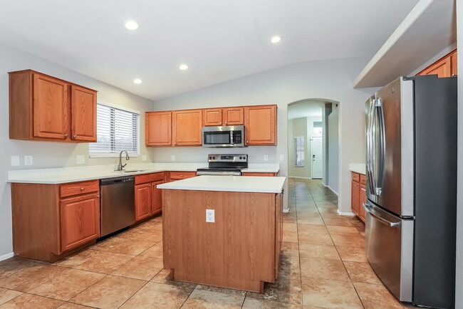 Building Photo - 1520 E La Salle St