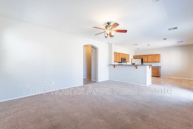 Foto del edificio - 44236 Kramer Ln
