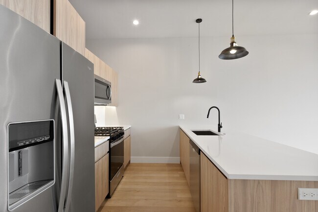 Foto del edificio - 2505 W Farragut Ave