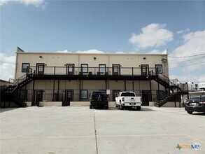 Building Photo - 165 S Guadalupe St