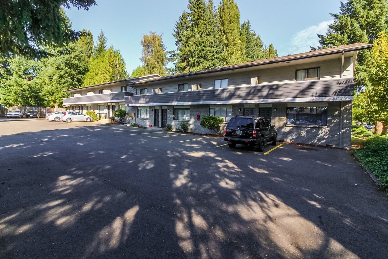 Primary Photo - Olympia Townhouses - 211 Pattison