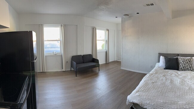 Foto del edificio - 207 Arnett Dr