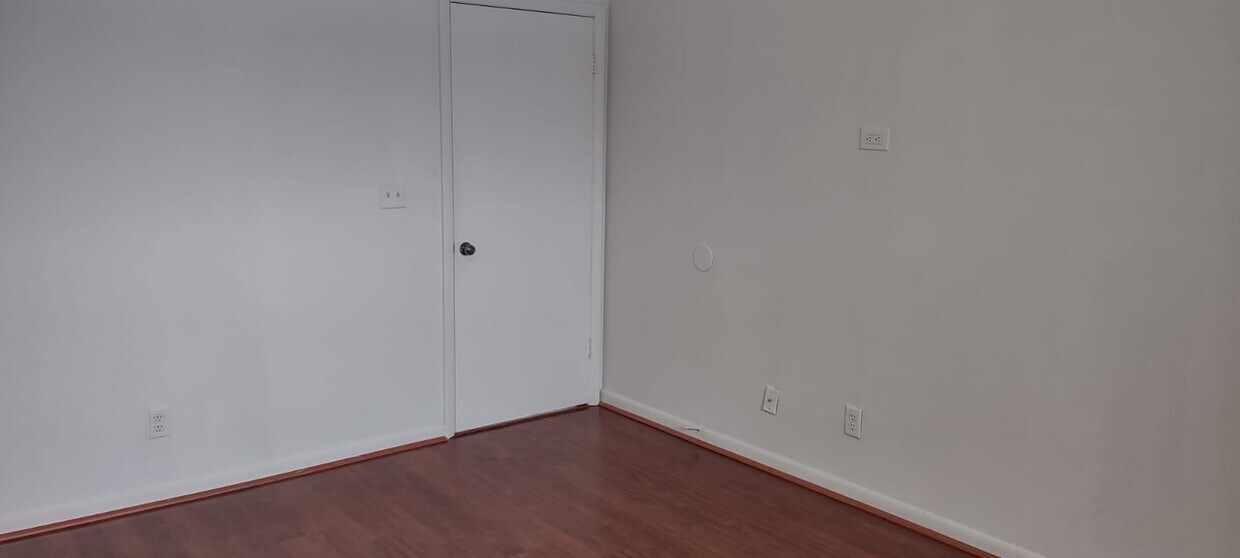 Foto principal - 3437 NW 44th St
