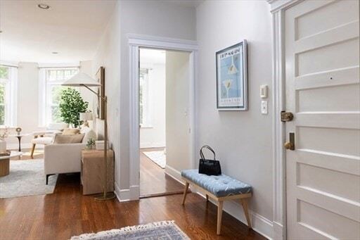 Foto del edificio - 1898 Beacon St