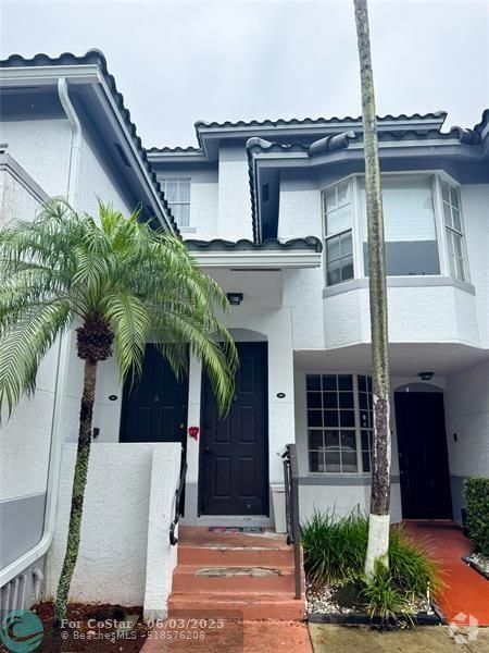 Building Photo - 701 SW 148th Ave
