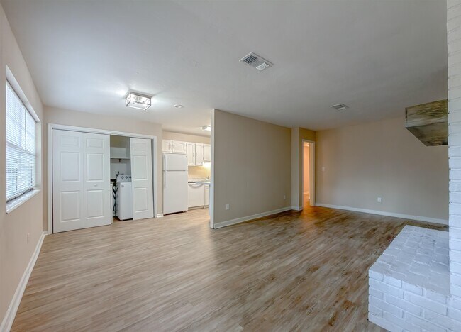 Foto del edificio - 2632 Vassar Rd