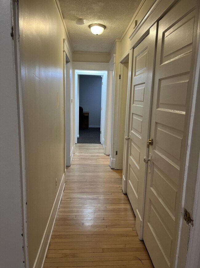 Foto del edificio - 1227 S State St