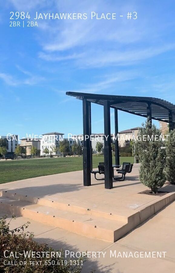 Foto del edificio - 2 Bedrooms/2 Baths in Communication Hills ...