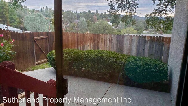 Foto del edificio - 3 br, 2 bath House - 260 Hoffman Avenue