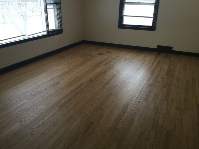 Foto del edificio - 3616 N 58th Blvd
