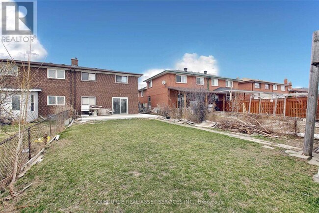 Building Photo - 117 Firgrove Crescent