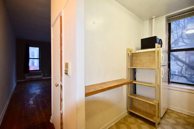 Foto del edificio - 1681 1st Ave