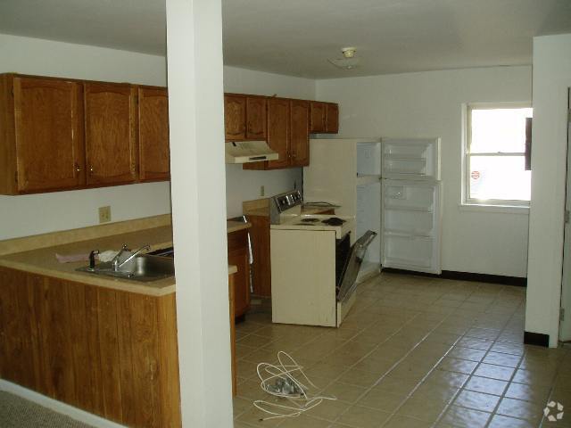 Typical Floor Plan - 1929 Van Vranken Ave