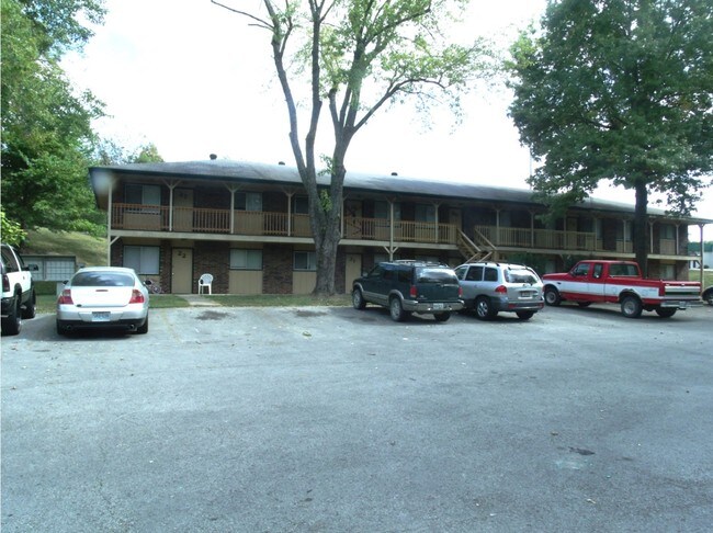 Electric Springs Apartments Warrensburg Mo Building Photo Electric Springs Apartments
