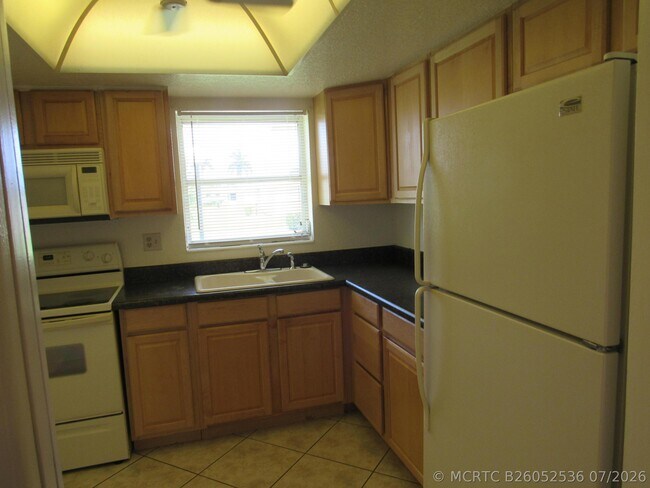 Foto del edificio - 2679 Emory Dr E