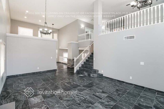 Building Photo - 10729 E Pampa Ave