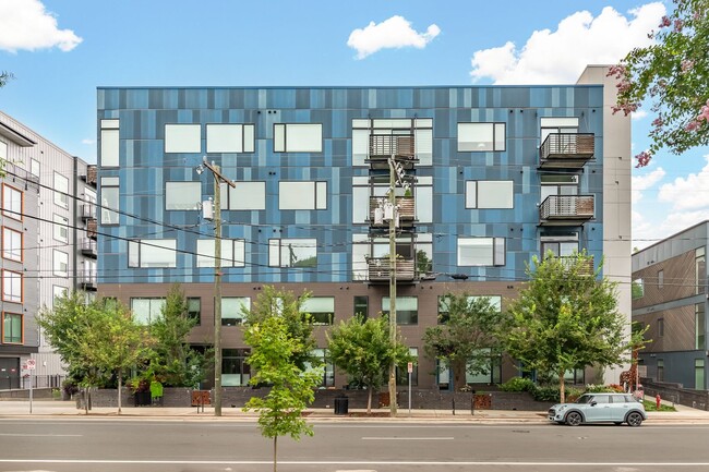 Studio Condo Downtown Durham Available: Now - Studio Condo Downtown Durham Available: Now