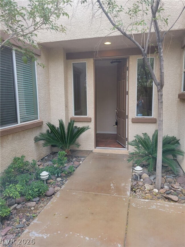 Foto del edificio - 11424 Valentino Ln