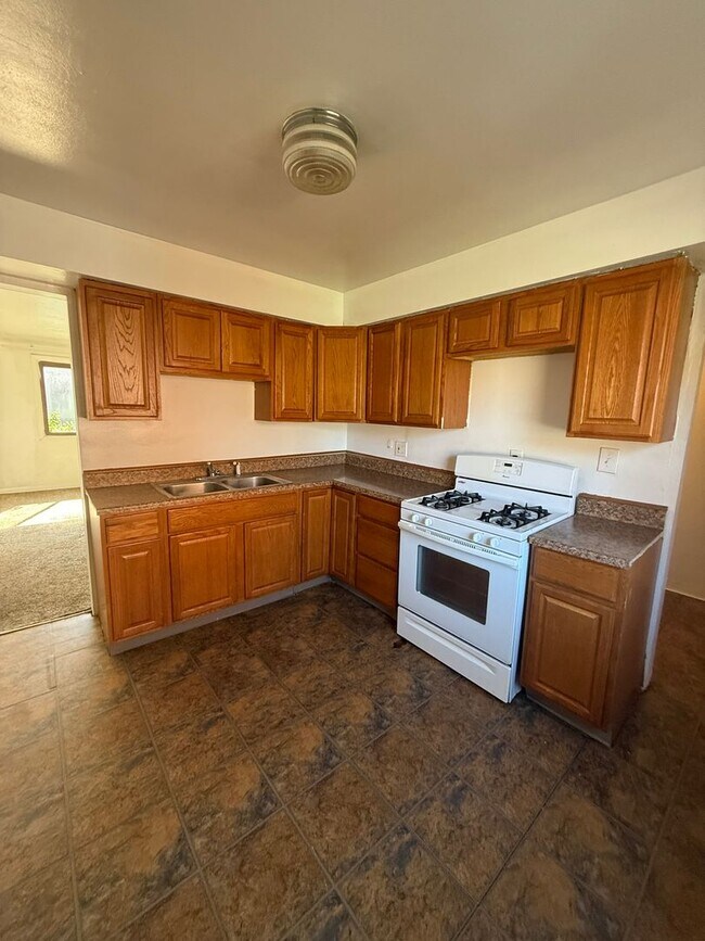 Foto del edificio - Maple Heights Townhomw