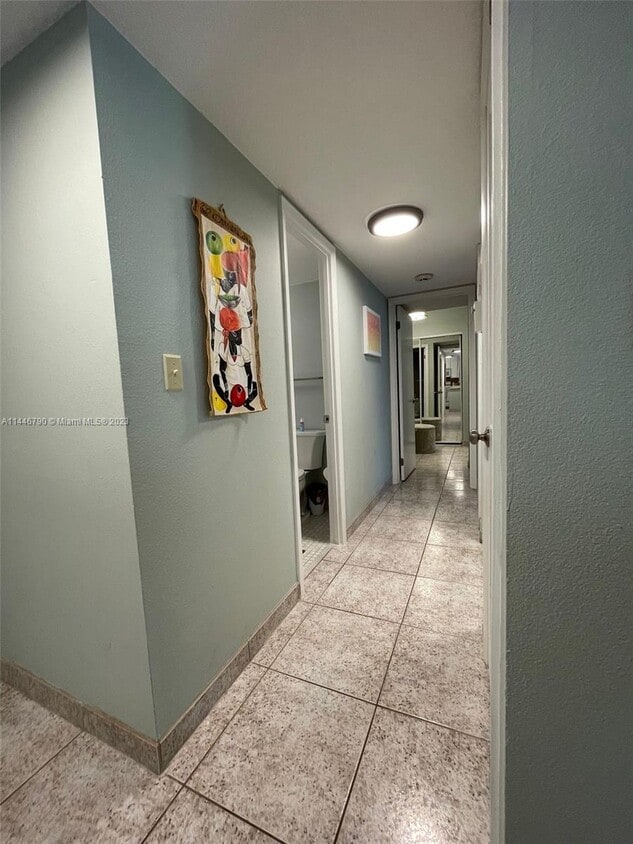 Primary Photo - 3540 S Ocean Blvd