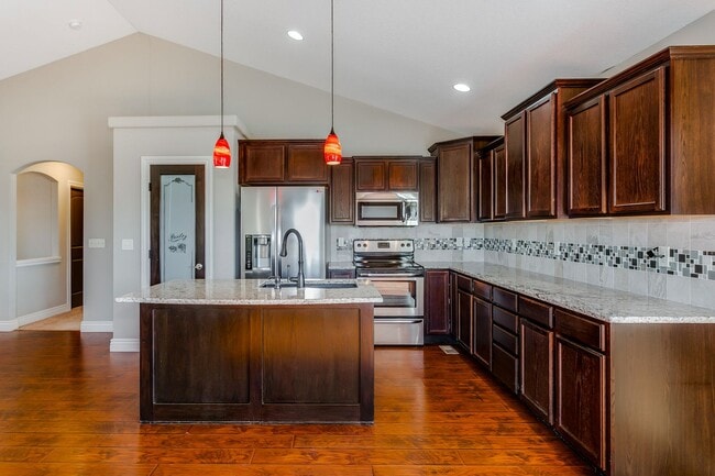 Building Photo - Need lots of storage?  CHECK OUT THIS 2 BE...