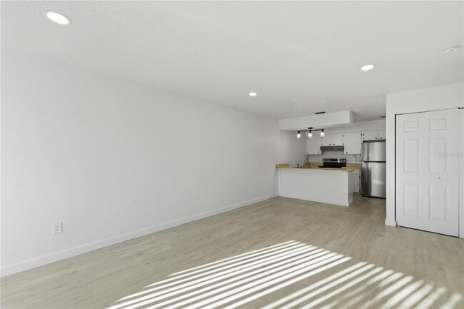 Building Photo - 2955 SE 53rd Ct