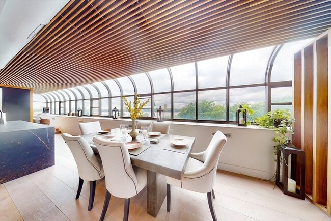 Foto del edificio - 270 Beacon St