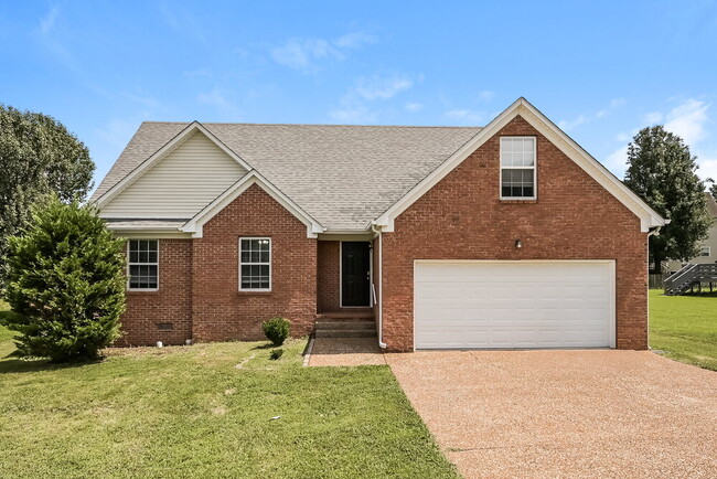 Building Photo - 2619 Danbury Cir