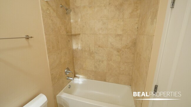 Foto del edificio - 625 W Wrightwood Ave
