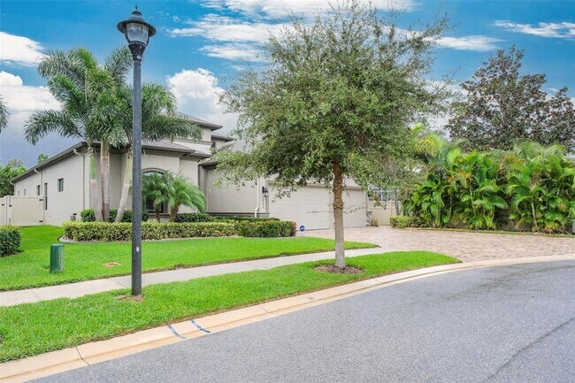 Building Photo - 2243 Highwood Ct