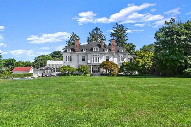 Building Photo - 37 Grovers Ave