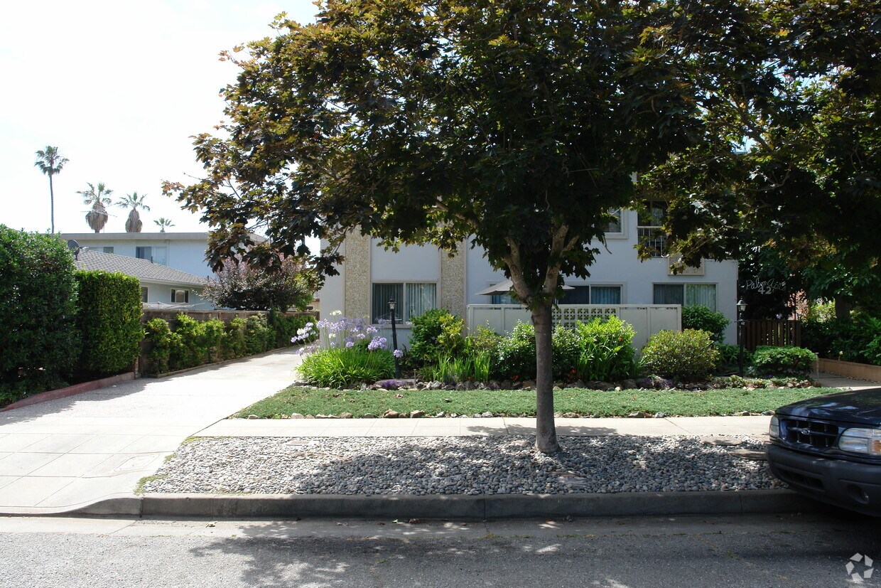 Building Photo - 42 Hayward Ave