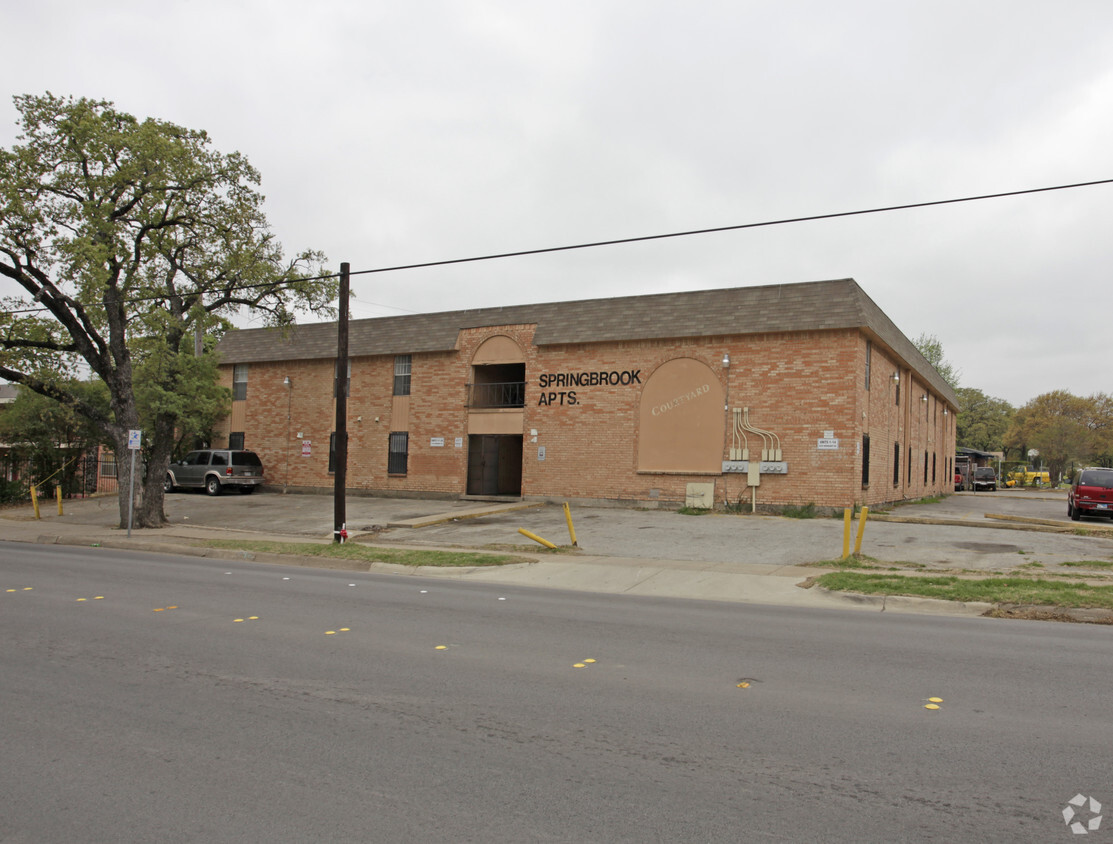 Primary Photo - Springbrook Apartments