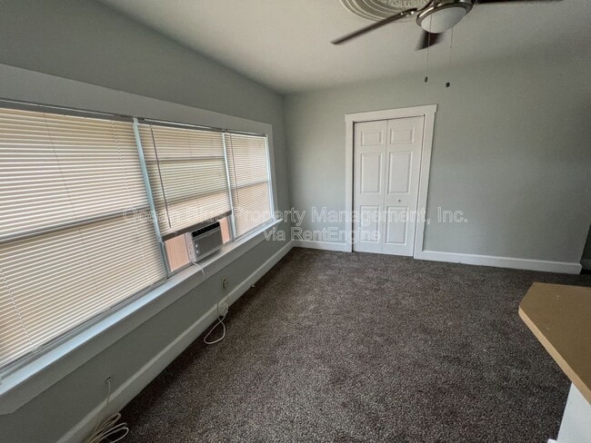 Foto del edificio - 3927 6th St S