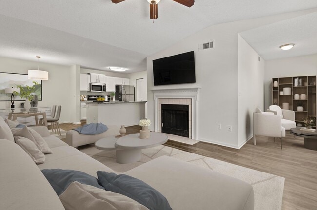 Building Photo - Weston Ranch Apartment Homes