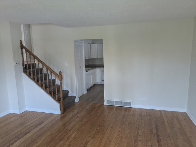 Foto del edificio - 796 Adele St