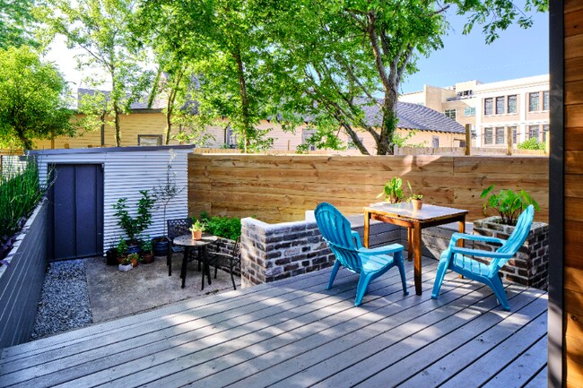 Foto del edificio - 1629 N Johnson St