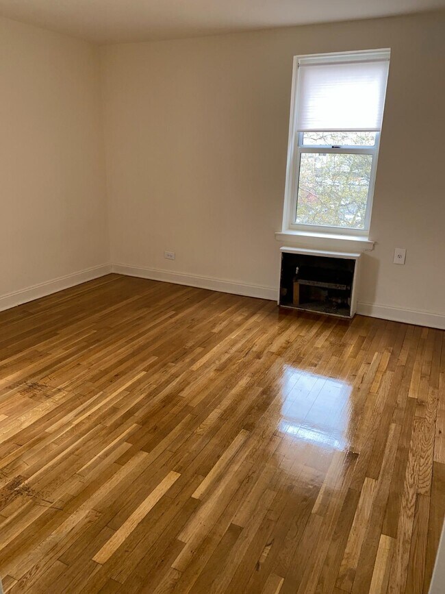 Building Photo - 8855 Bay Parkway