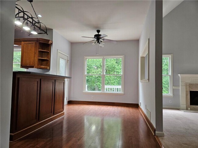 Foto del edificio - 1665 Windsong Park Dr NE