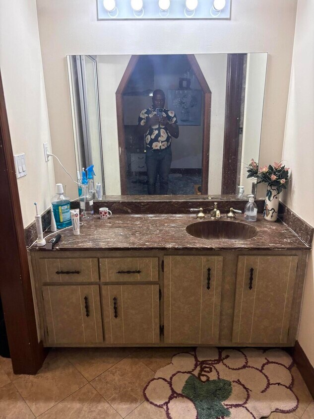 Building Photo - 7930 NW 44th Ct