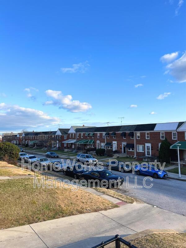 Building Photo - 3744 Elmley Ave