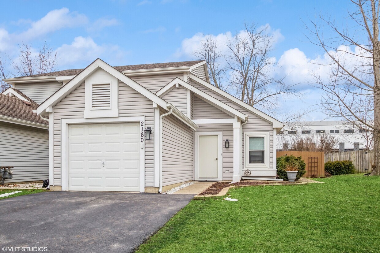Primary Photo - 2160 Brittany Ln