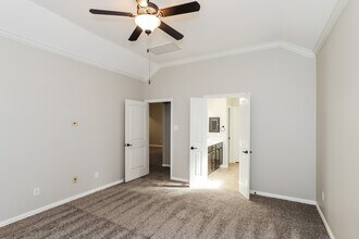 Building Photo - 7426 Upland Mill Ln