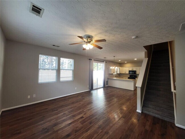 Foto del edificio - 402 Chatooga Ln