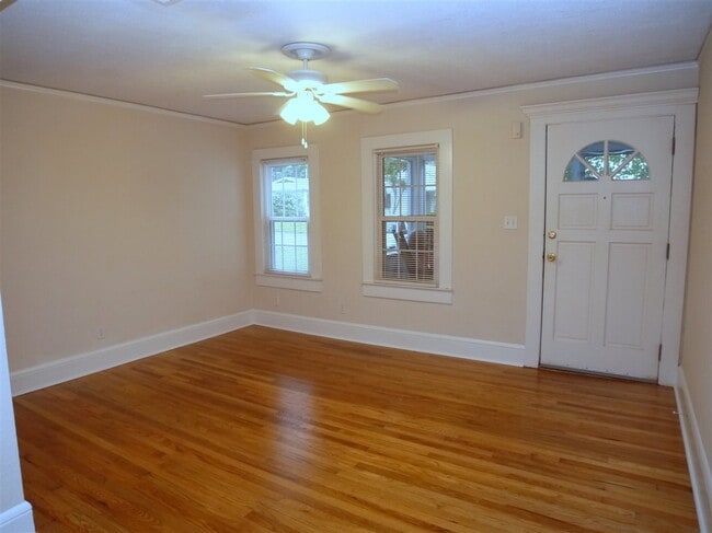 Building Photo - 1429 Milton St