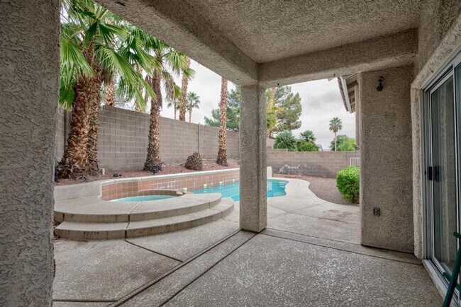 Building Photo - Single-Story Summerlin Gem with Pool & Spa!