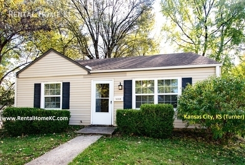 Cute and Cozy 2-bed/1-bath Ranch #5209 - Cute and Cozy 2-bed/1-bath Ranch  #5209