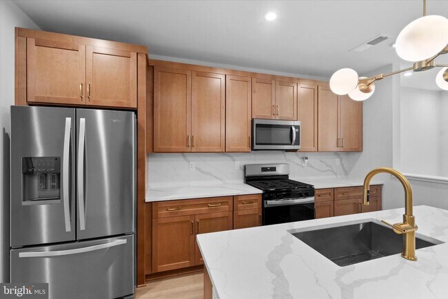 Foto del edificio - 4765 Sully Pt Ln