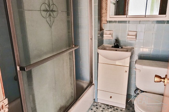 Foto del edificio - Studio Apartment for Rent  in Crown Heights!